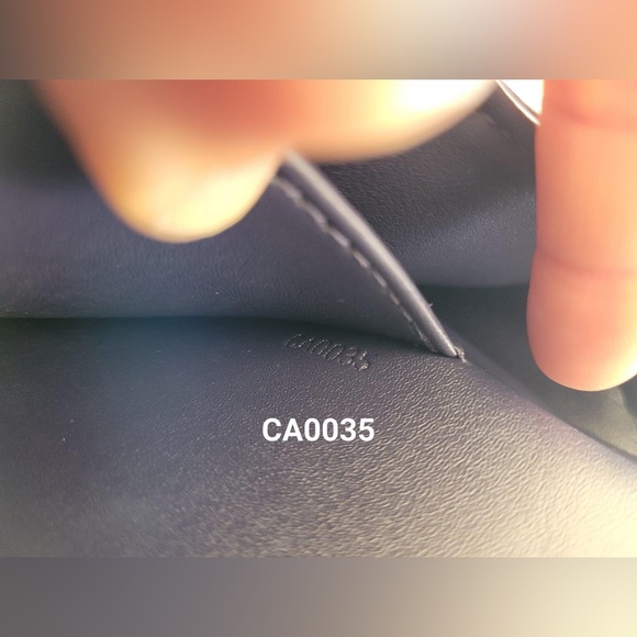 Indigo Monogram Vernis Thompson Street Bag - Picture 14 of 16